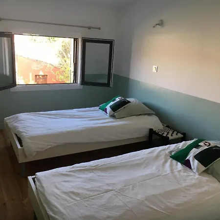 Cilaos - Maisonnette Medocaine Avec Terrasse Attenante Face Au Ferienhaus Saint-Laurent-de-Medoc